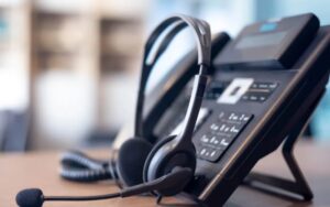 راهنمای خرید تجهیزات VoIP (تلفن، گیت‌وی، مرکز تلفن و هدست)